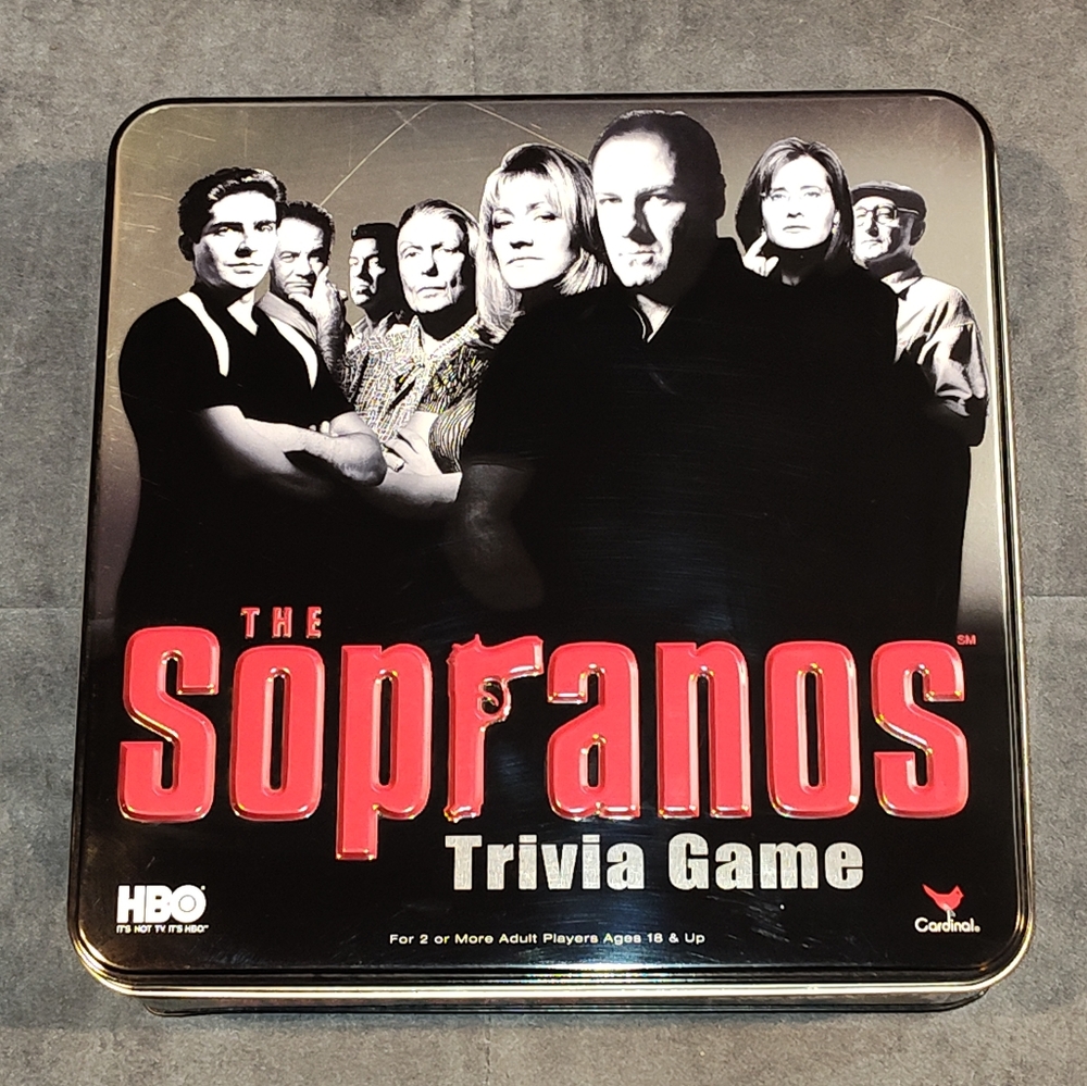 NEW THE SOPRANOS TRIVIA CARD GAME IN COLLECTIBLE TIN & PLAYING MAT COMPLETE GAME
